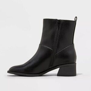 NEW Universal Thread™ Women's Ashely Low Block Ankle Boots Size 8.5